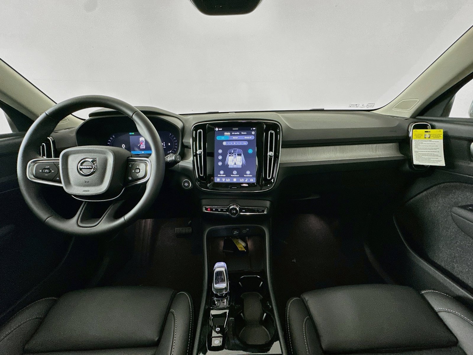 New 2026 Volvo XC40 B5 Plus w/ Protection Package Premier AWD/4WD image 14