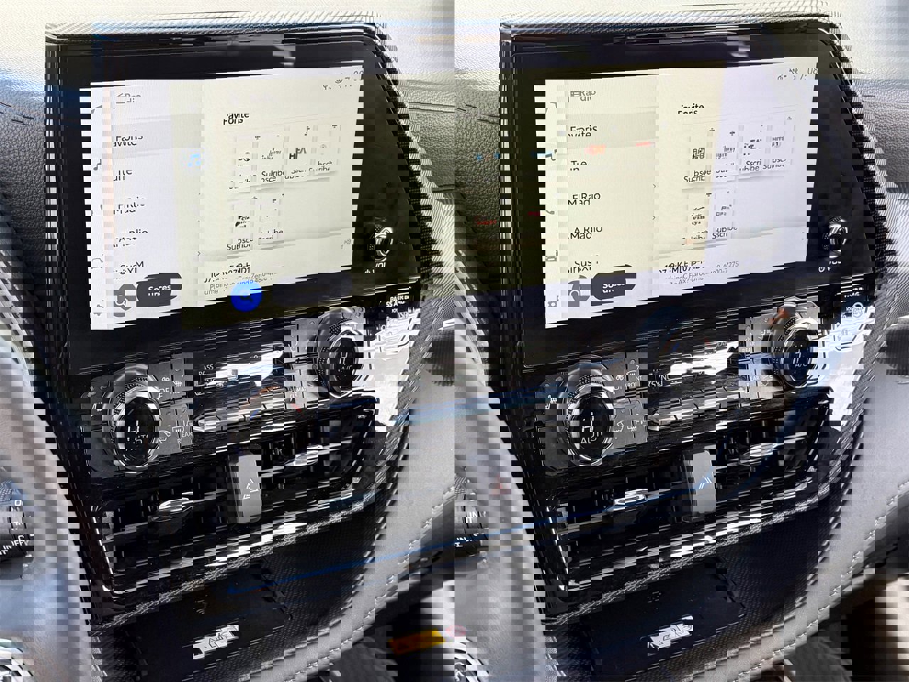 Used 2023 Toyota Highlander XSE image 26