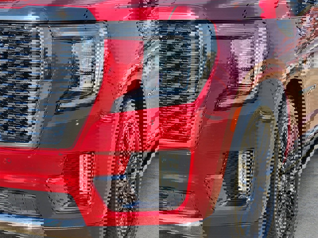 Used 2024 GMC Yukon Denali Ultimate image 9