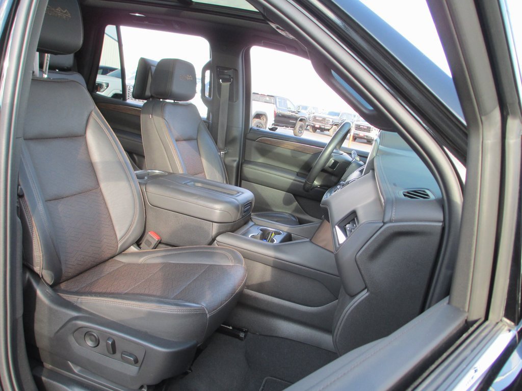 Certified 2023 Chevrolet Tahoe High Country w/ Advanced Technology Package image 25