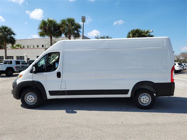 New 2024 RAM ProMaster 2500 w/ Convenience Group image 4