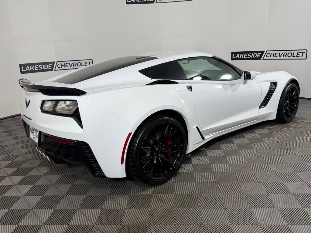 Used 2016 Chevrolet Corvette Z06 w/ 3LZ Preferred Equipment Group image 6