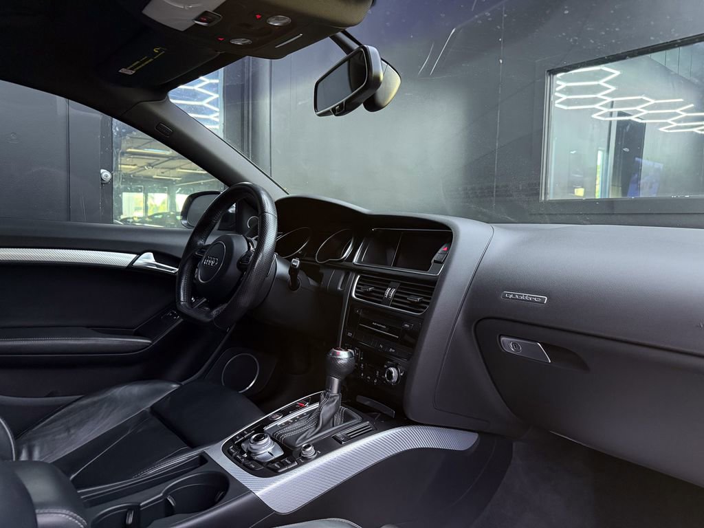 Used 2013 Audi RS 5 Coupe AWD/4WD image 22