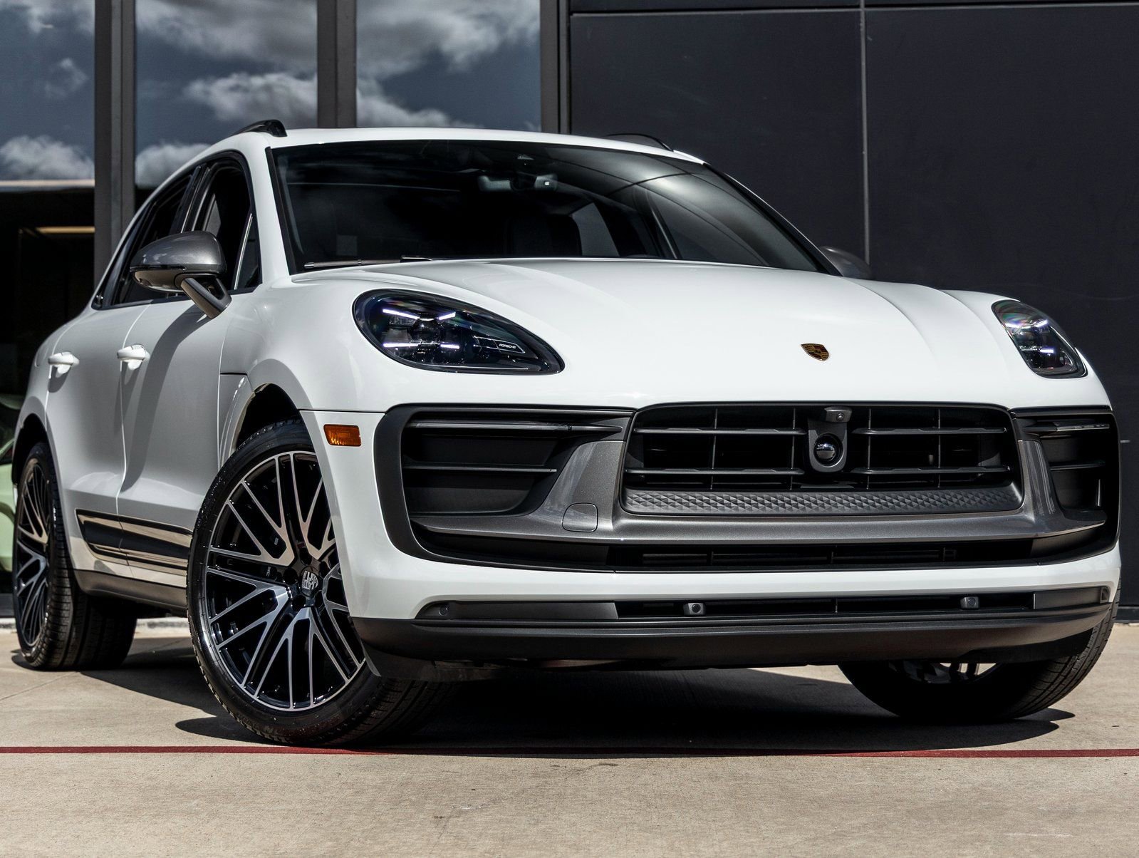 New 2026 Porsche Macan Turbo image 6