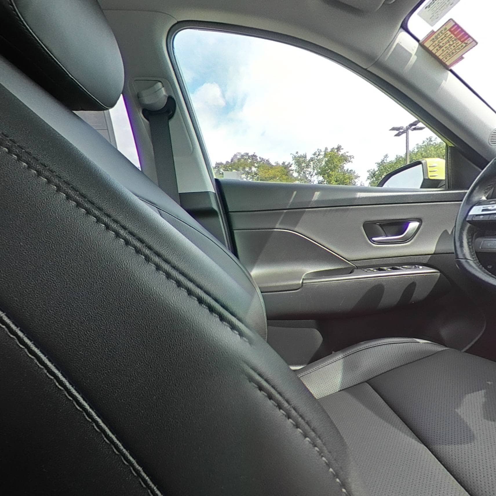 Certified 2024 Hyundai Kona Limited AWD/4WD image 34