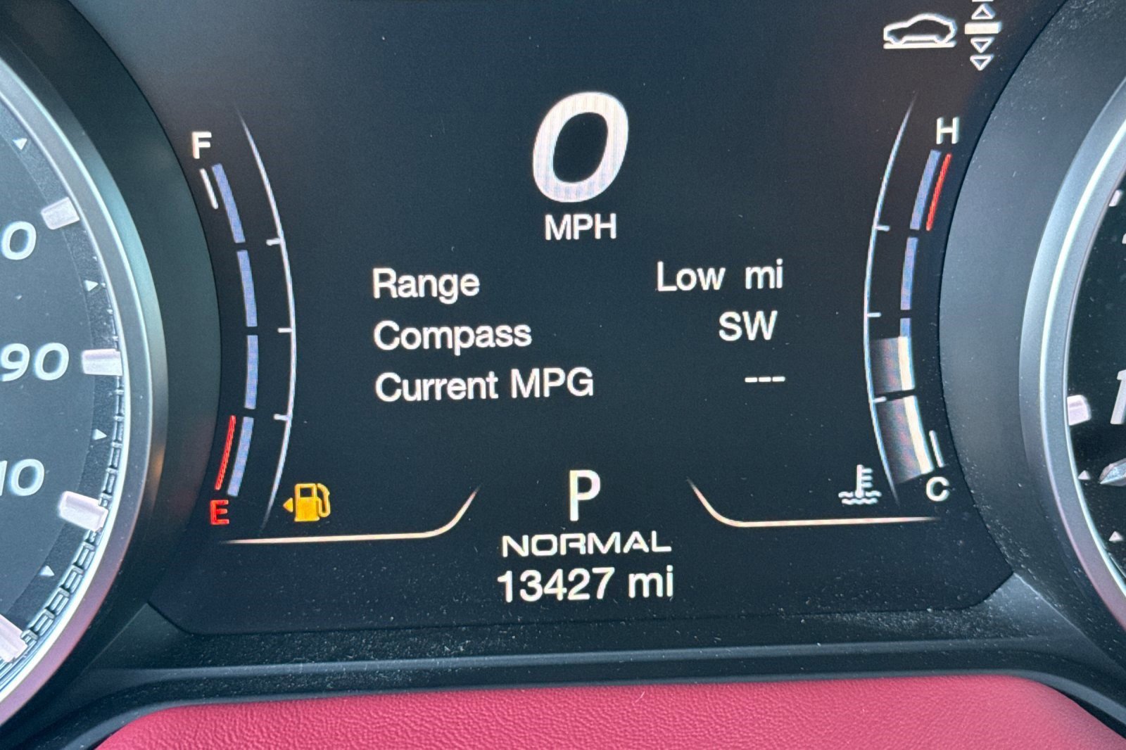 Used 2023 Maserati Levante Trofeo image 18