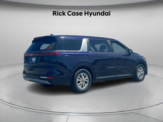 Used 2023 Kia Carnival LX FWD image 7