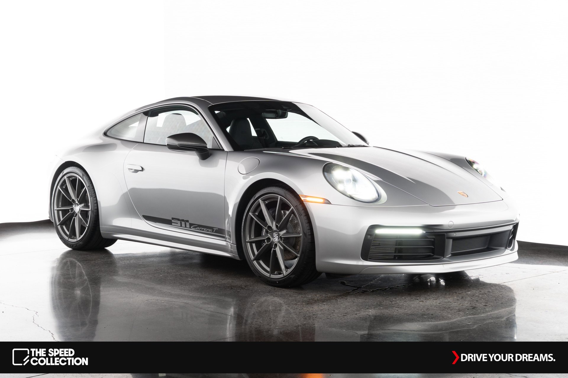 Used 2024 Porsche 911 Carrera T image 1