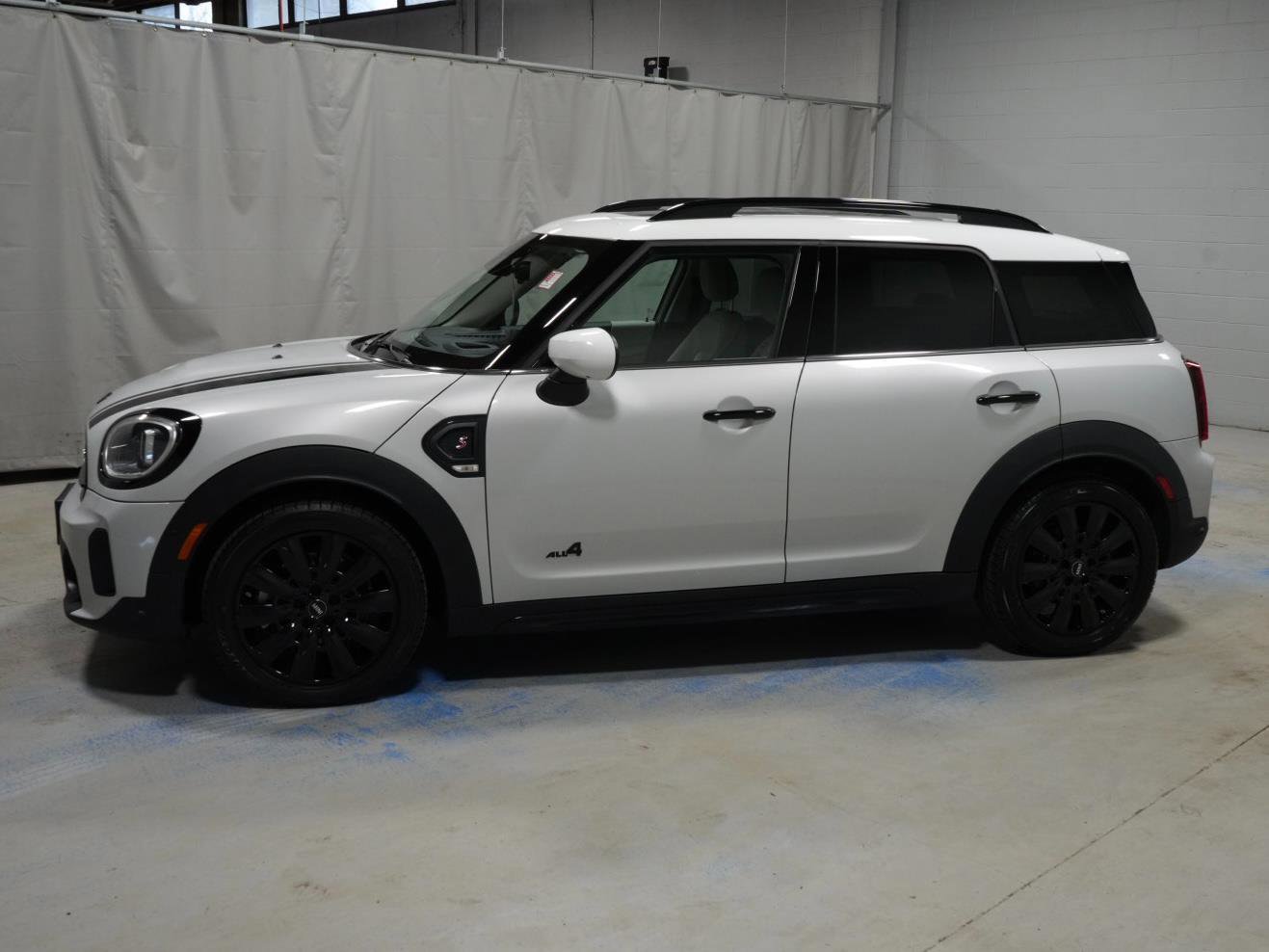 Certified 2023 MINI Cooper Countryman S image 17
