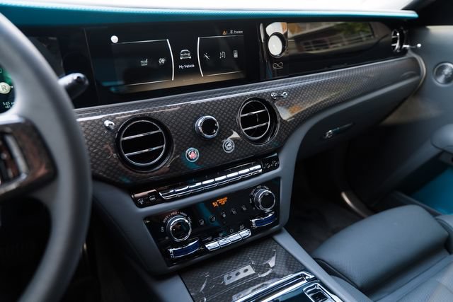 Used 2024 Rolls-Royce Ghost Black Badge AWD/4WD image 34