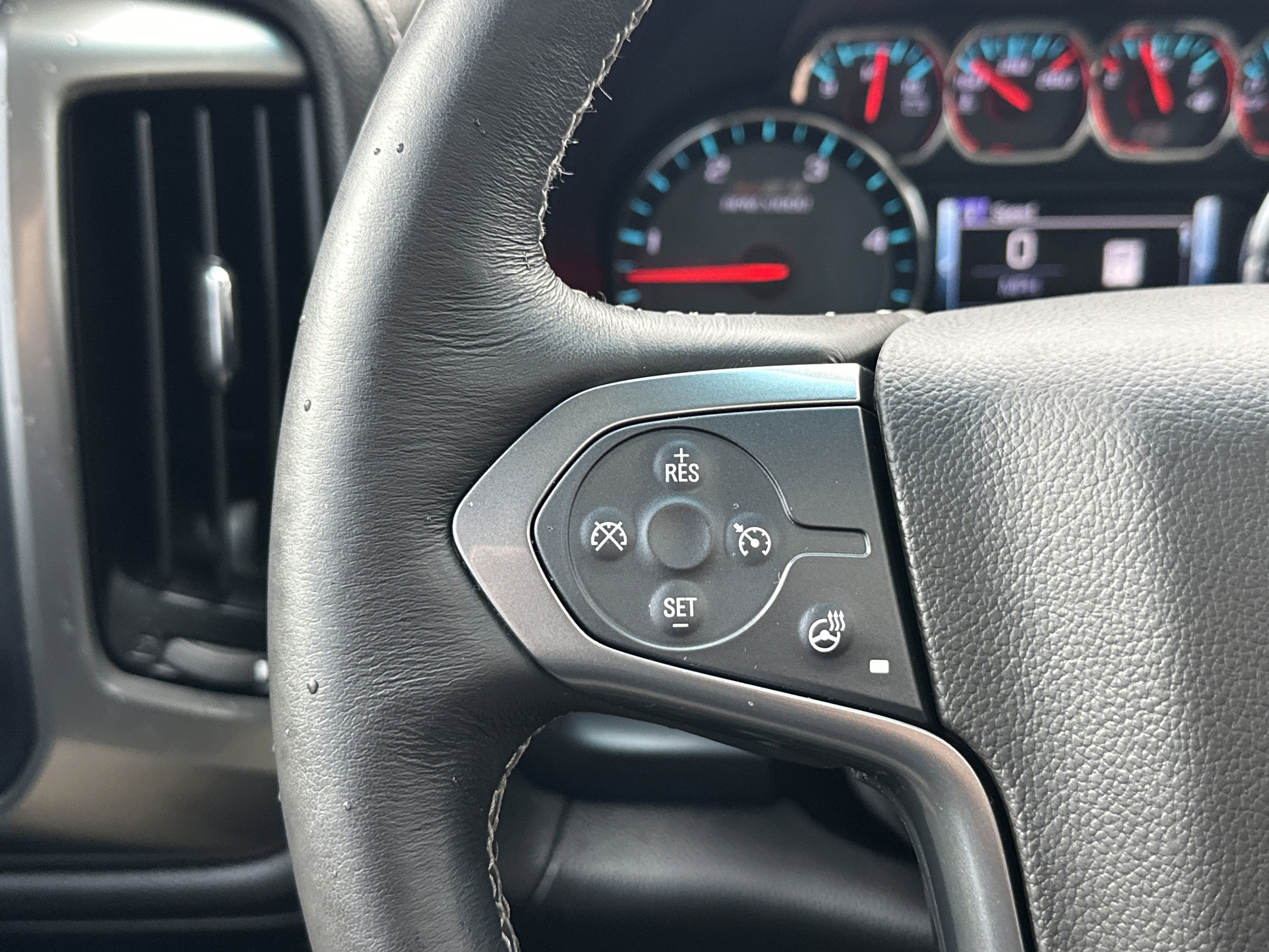 Used 2018 Chevrolet Silverado 2500 LTZ w/ Duramax Plus Package image 17