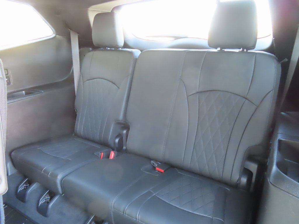 Used 2024 Buick Enclave Avenir w/ Avenir Technology Package image 36