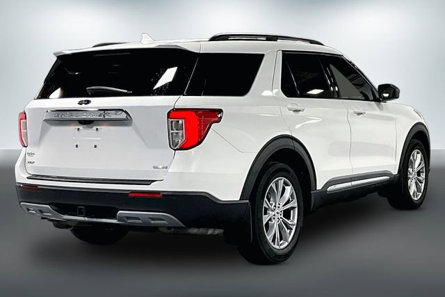Used 2020 Ford Explorer XLT w/ Equipment Group 202A image 8