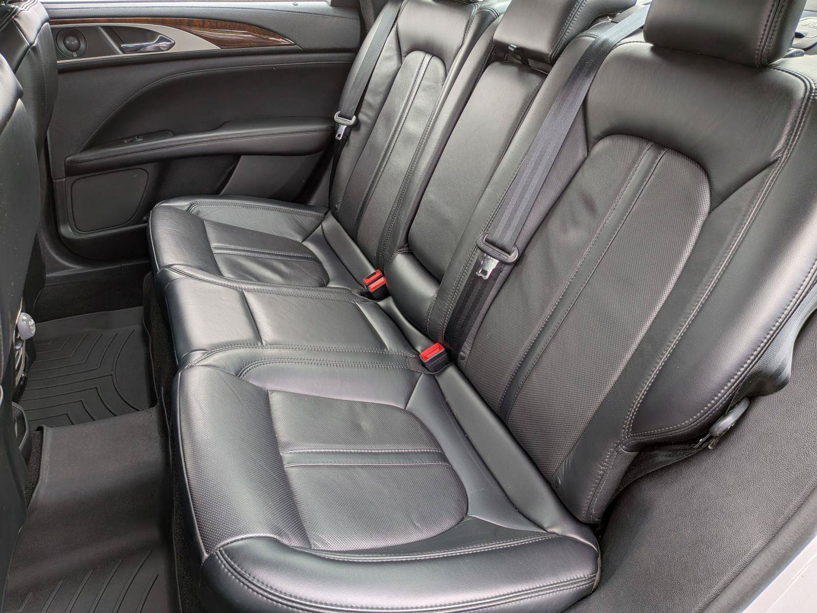 Used 2020 Lincoln MKZ Reserve FWD image 28
