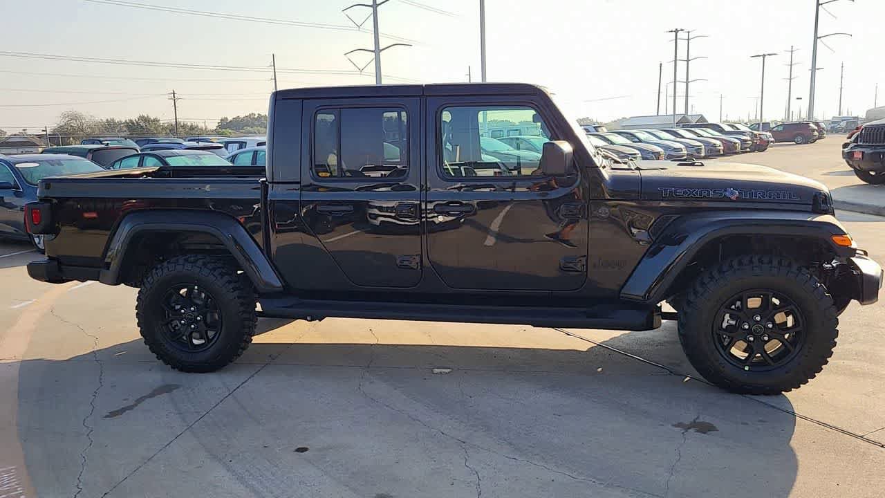 New 2026 Jeep Gladiator Sport AWD/4WD image 9