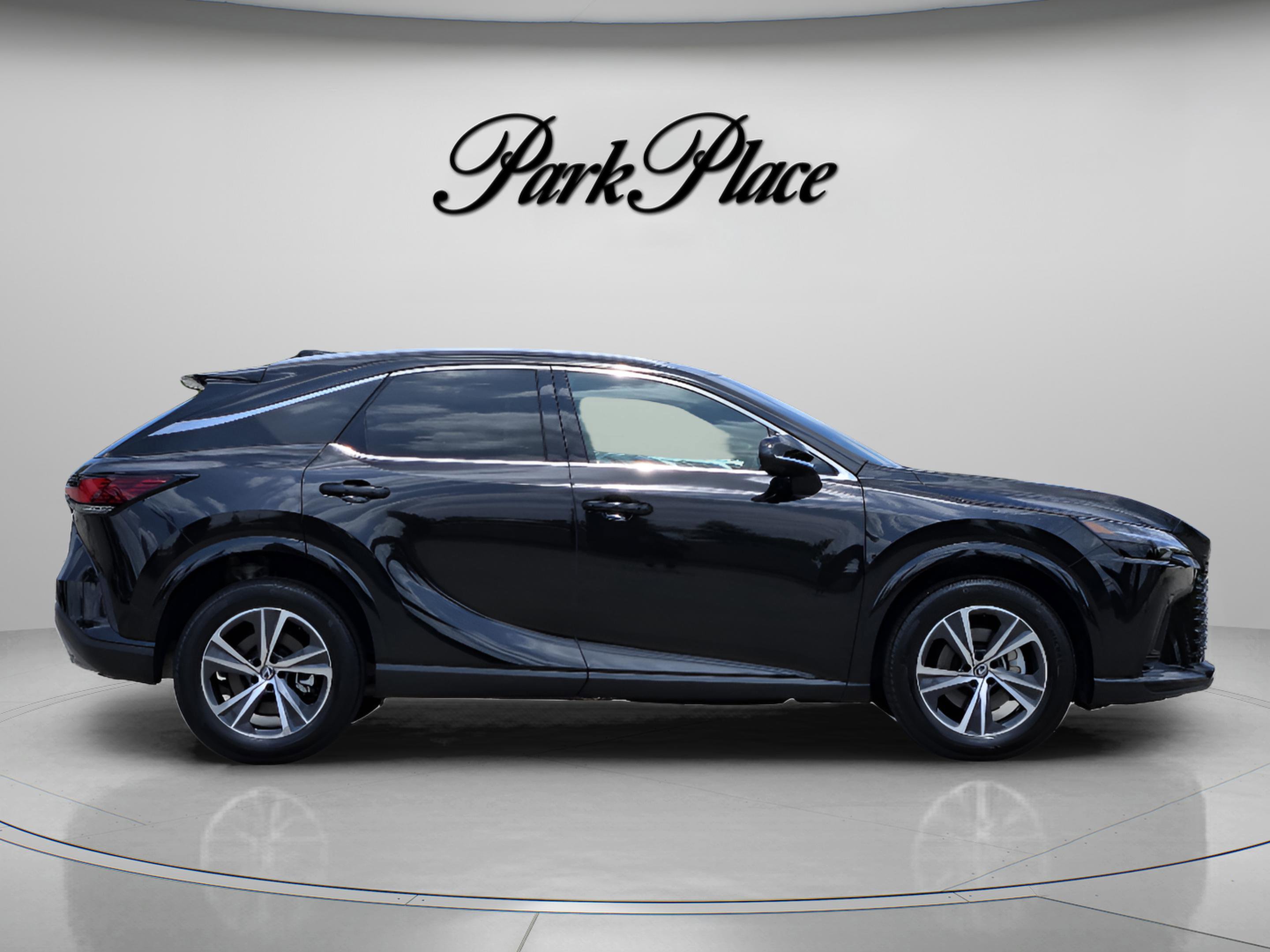 Used 2025 Lexus RX 350 Premium w/ Convenience Package FWD image 6