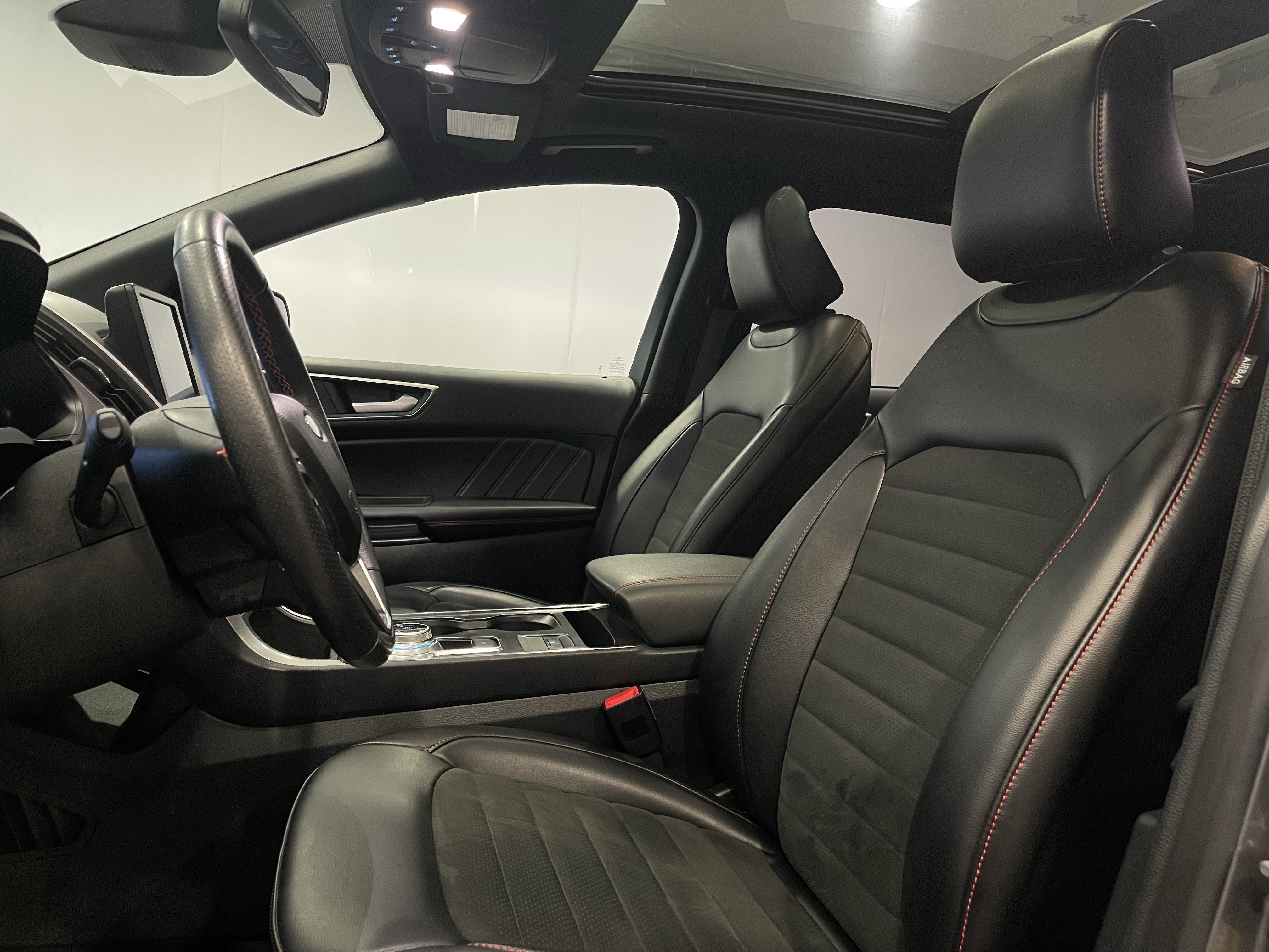 Used 2023 Ford Edge ST-Line AWD/4WD image 14