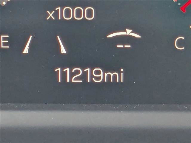 Used 2026 GMC Acadia Elevation w/ Elevation Premium Package image 12