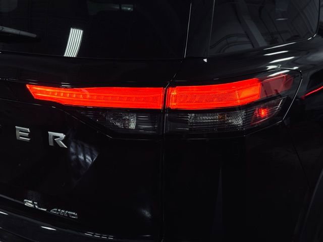 Used 2023 Nissan Pathfinder SL image 7