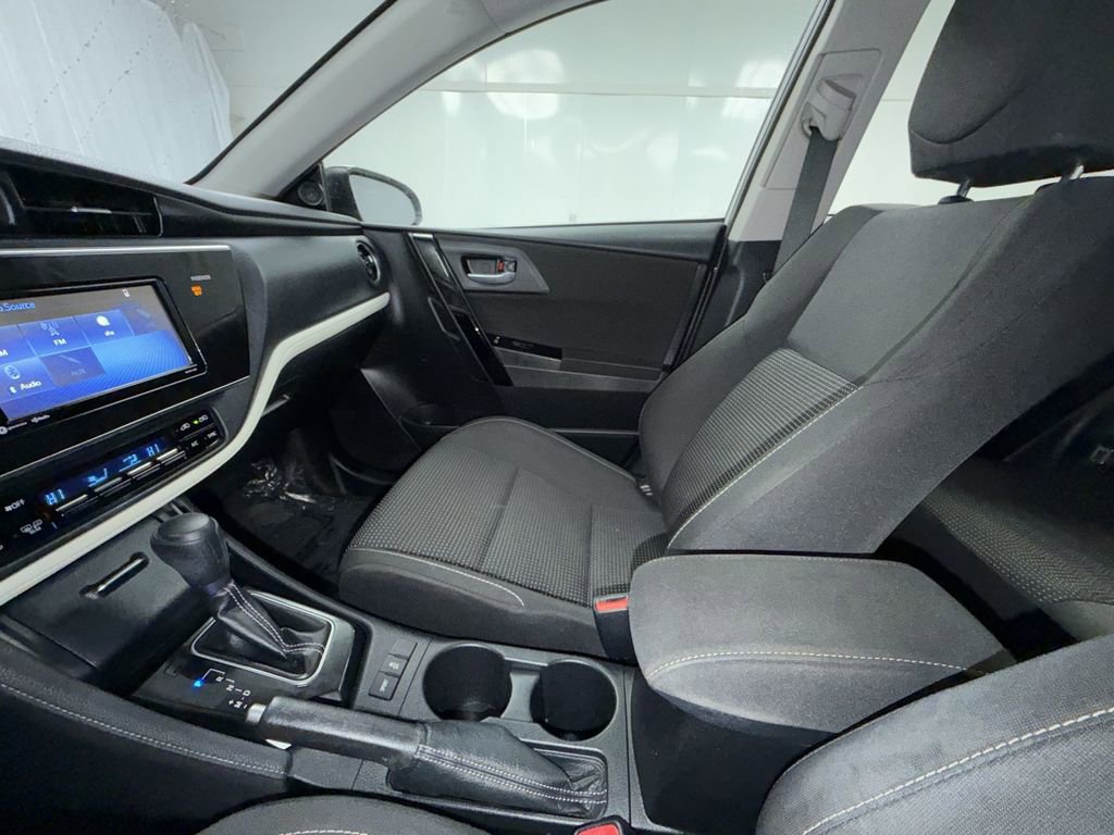 Used 2018 Toyota Corolla iM w/ Carpet Mat Package (TMS) image 21