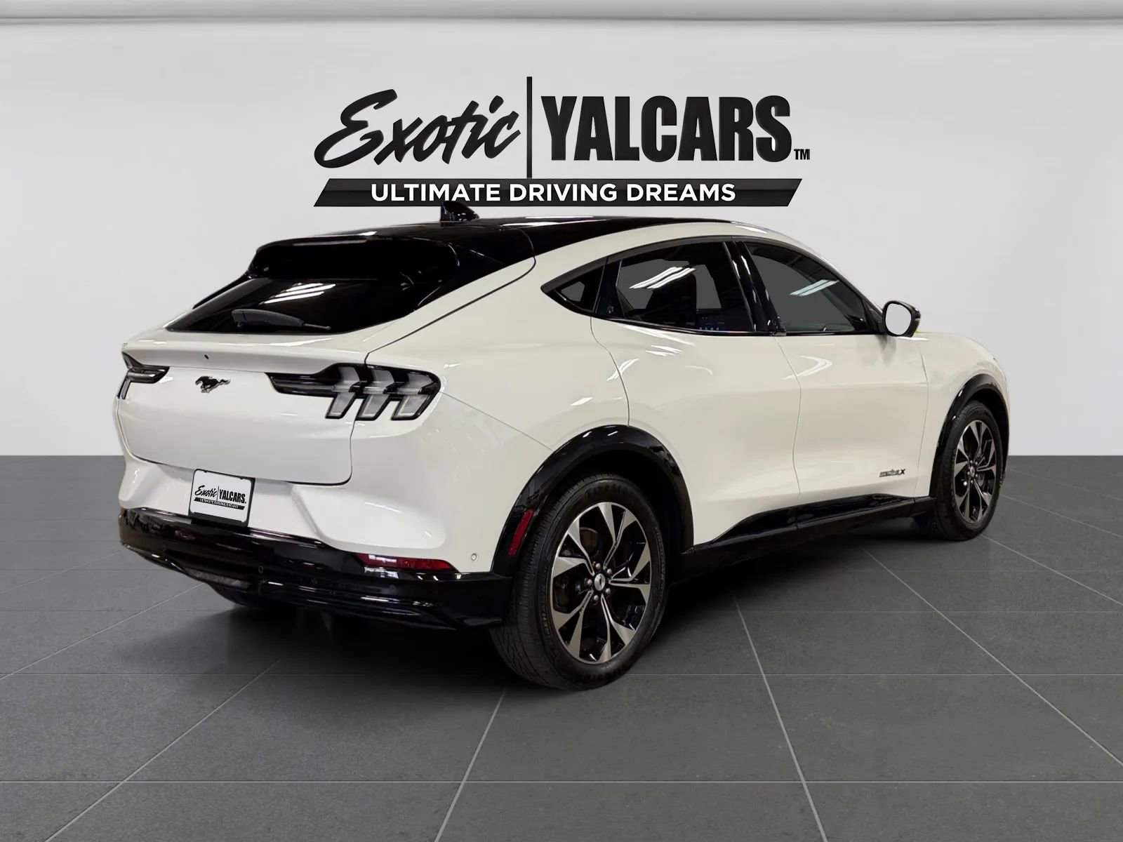 Used 2021 Ford Mustang Mach-E Premium image 5