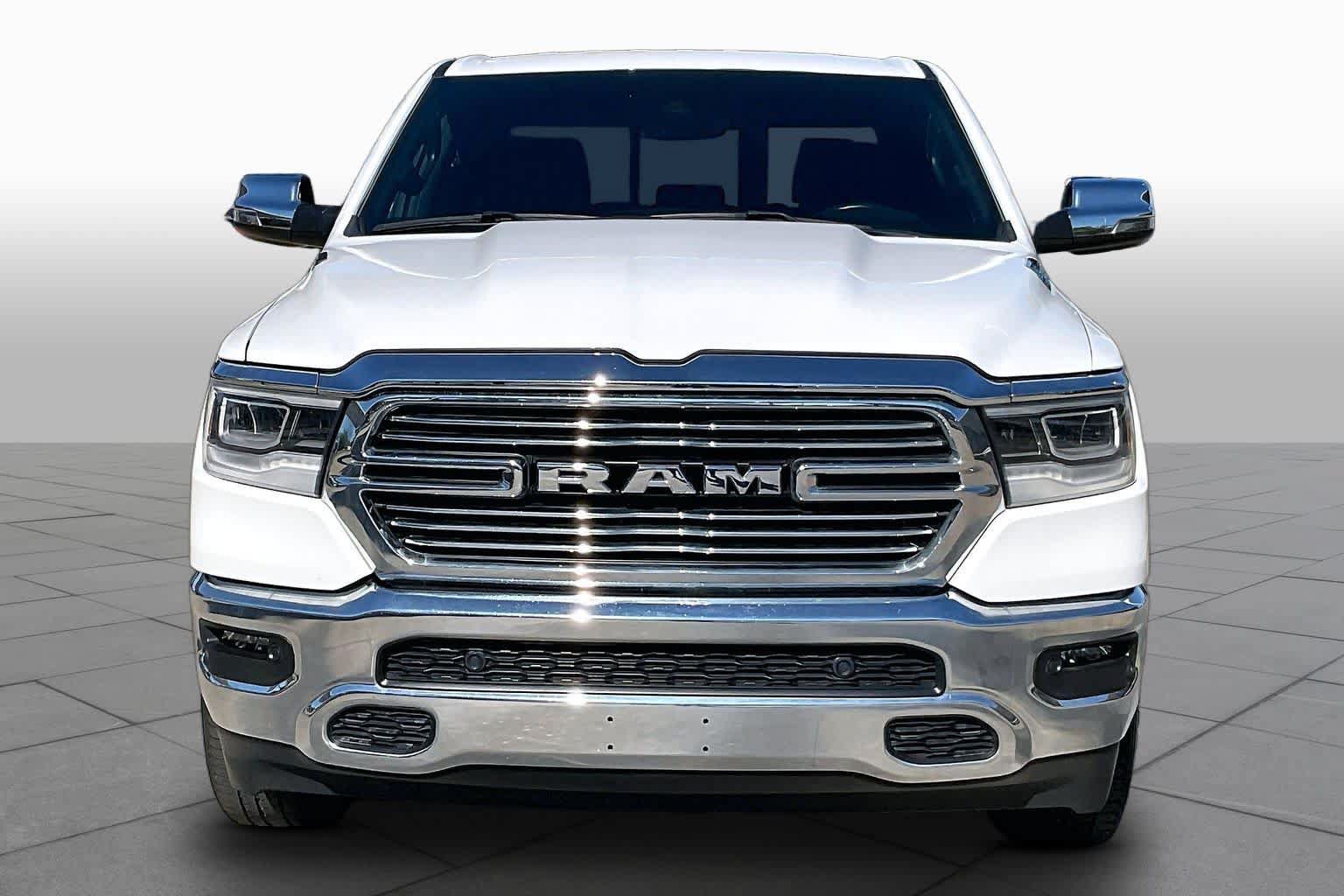 Used 2024 RAM 1500 Laramie AWD/4WD image 4