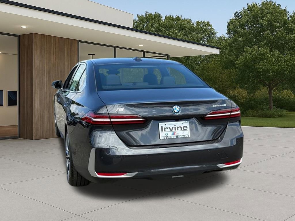 New 2026 BMW i5 eDrive40 w/ Premium Package image 11