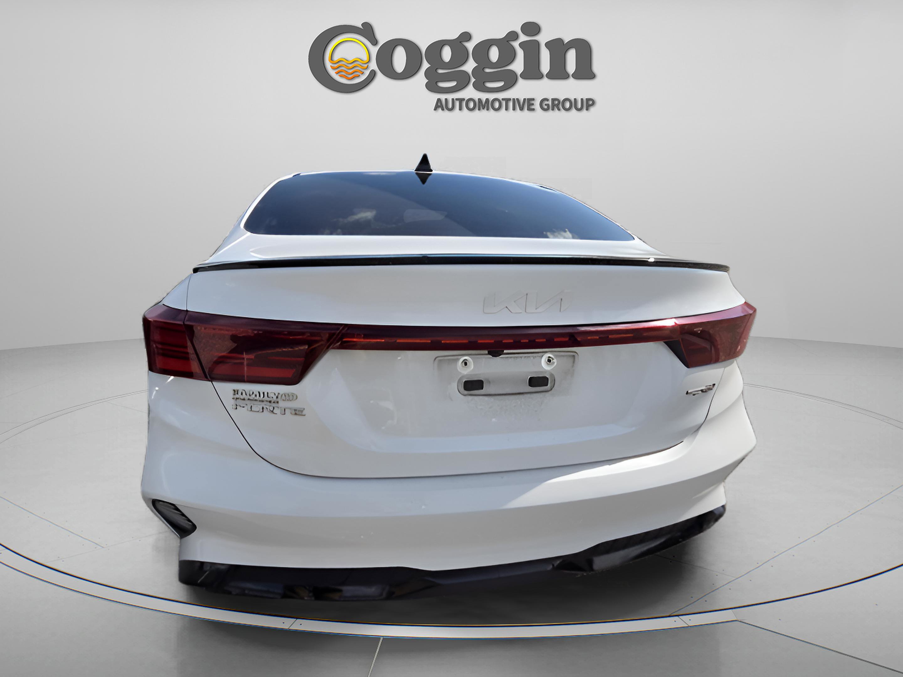 Used 2022 Kia Forte GT-Line w/ GT-Line Premium Package image 7