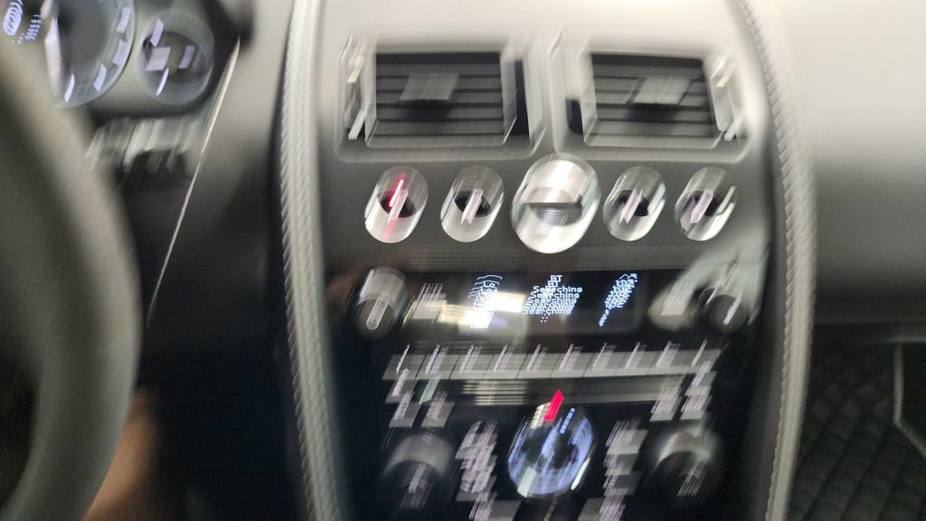 Used 2015 Aston Martin DB9 Coupe RWD image 60