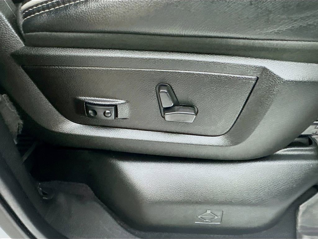 Used 2024 RAM 2500 Laramie w/ Sport Appearance Package image 24