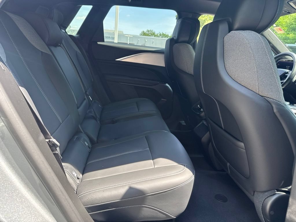 Used 2024 Cadillac Lyriq Tech w/ Driver Assist Package AWD/4WD image 19