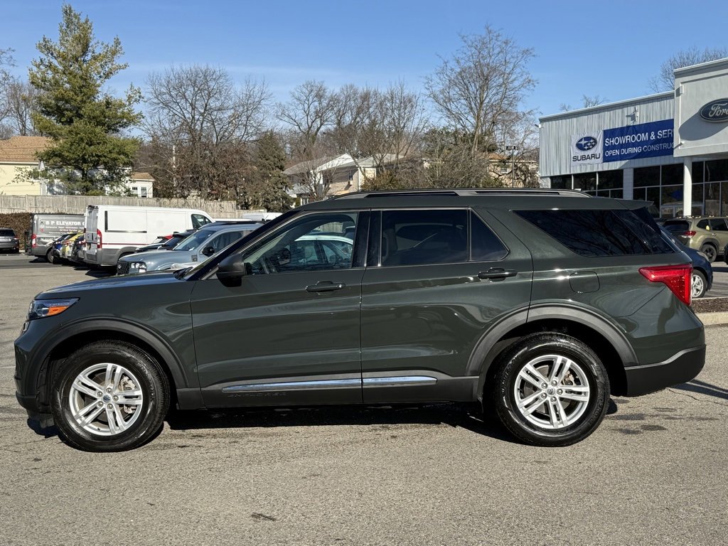 Used 2022 Ford Explorer XLT w/ Equipment Group 202A image 9