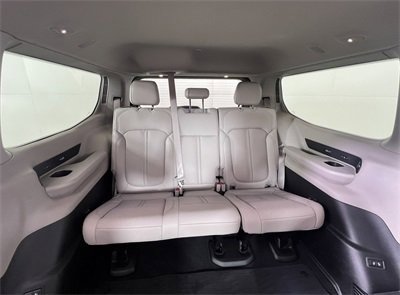 Used 2024 Jeep Wagoneer Series III w/ Flexible Seating Group image 9