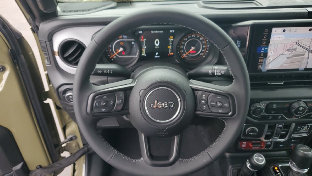 Used 2025 Jeep Gladiator Sport AWD/4WD image 27
