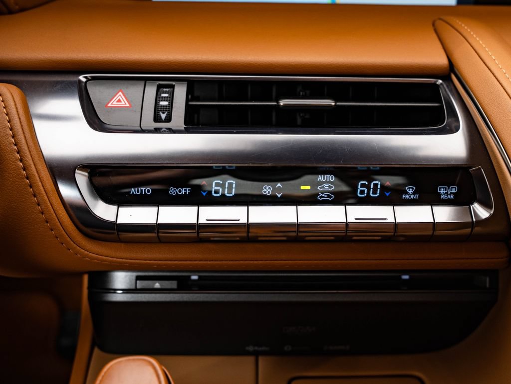 Used 2018 Lexus LC 500 Coupe w/ Touring Package RWD image 35