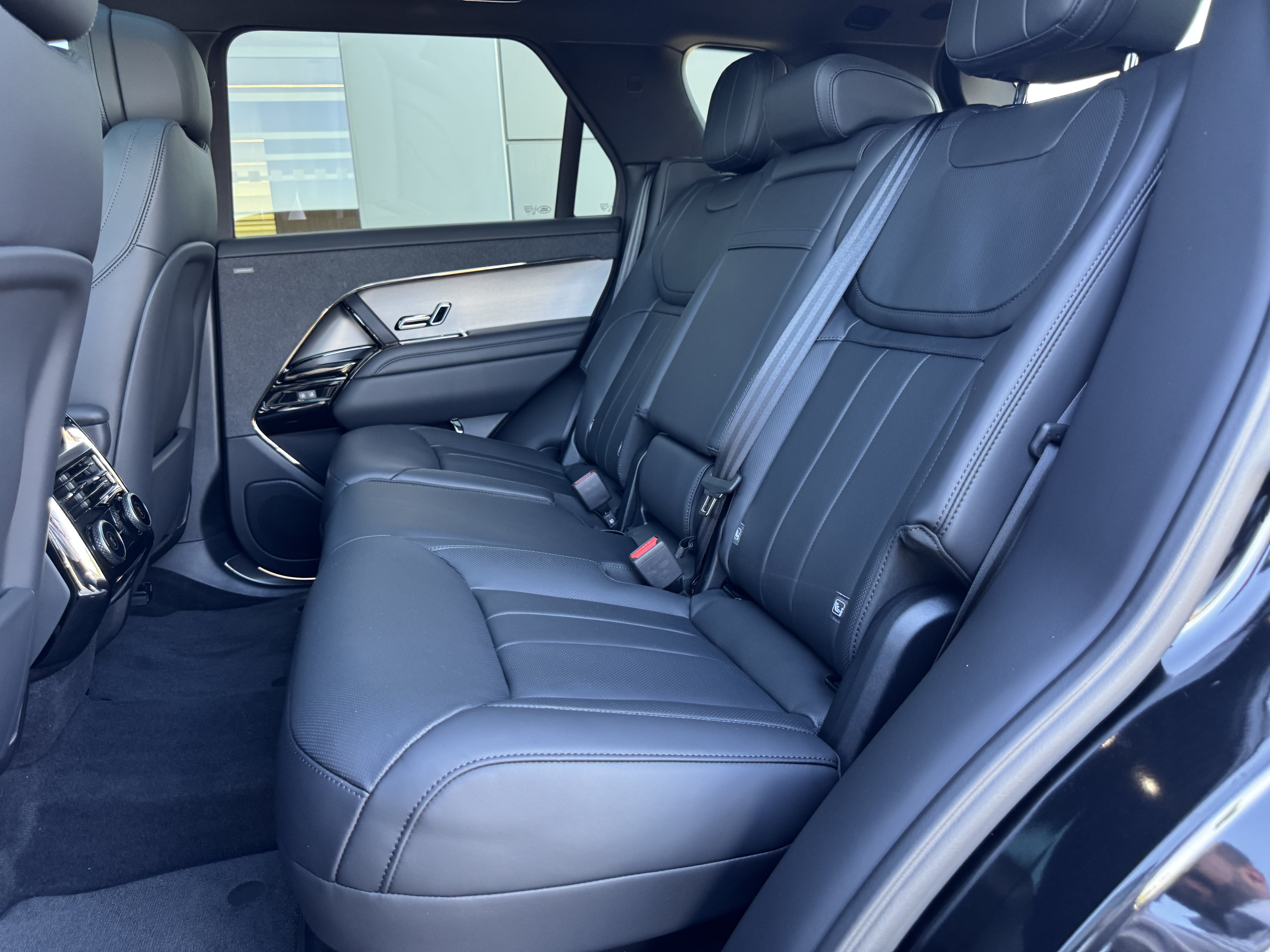 Certified 2025 Land Rover Range Rover Sport Dynamic SE AWD/4WD image 26