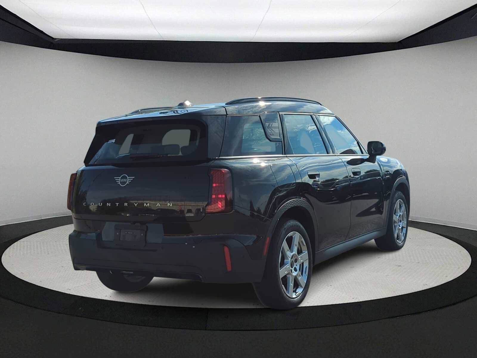 Certified 2025 MINI Cooper Countryman S image 8