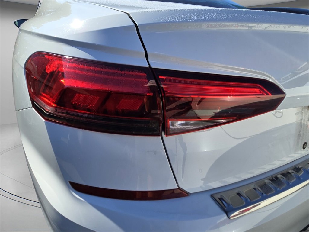 Used 2021 Volkswagen Passat 2.0T SE image 7