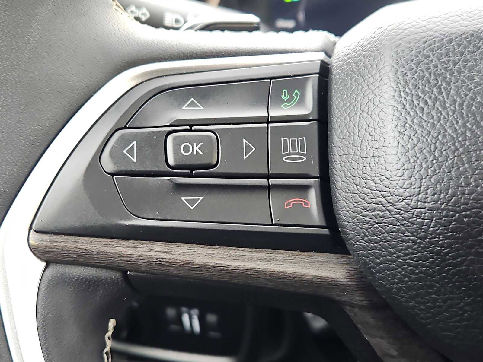 Used 2024 Jeep Grand Cherokee Limited 4xe w/ Luxury Tech Group II image 29