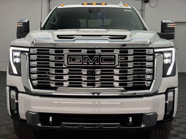 New 2026 GMC Sierra 2500 Denali w/ Denali Reserve Package AWD/4WD image 14