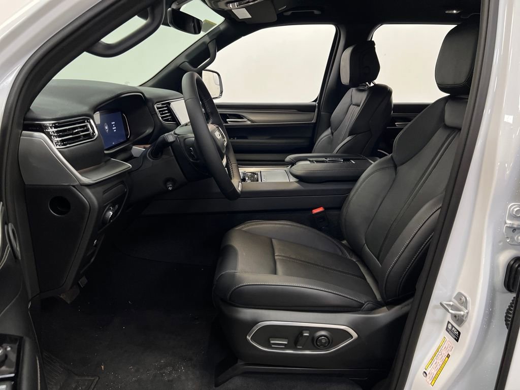 New 2026 Jeep Grand Wagoneer Limited image 11