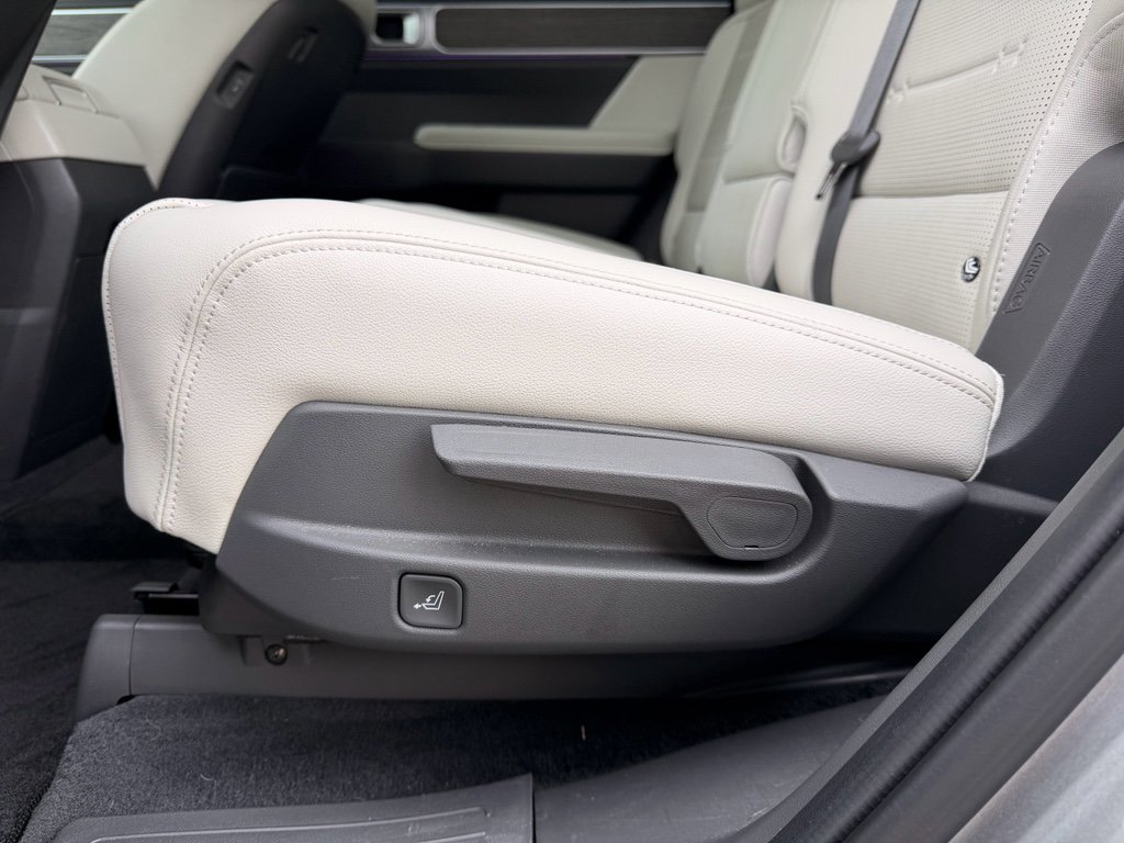 Used 2024 Hyundai Santa Fe Limited image 33