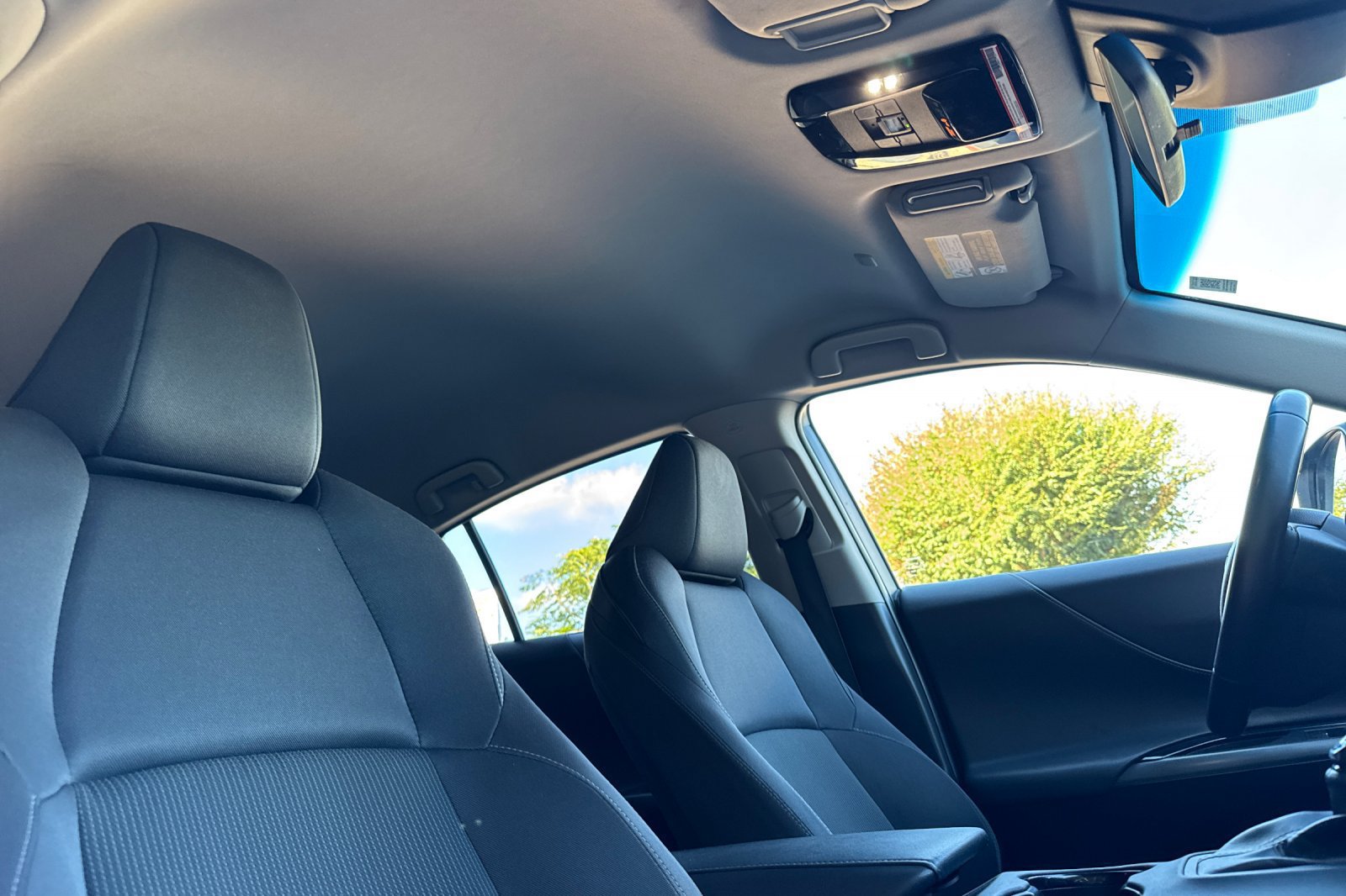 Certified 2024 Toyota Venza LE AWD/4WD image 20