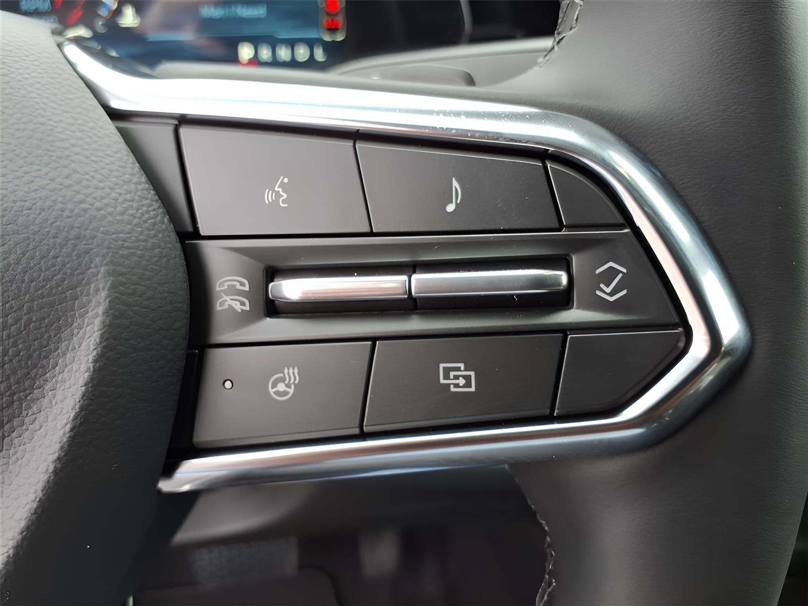 New 2026 Chevrolet Equinox LT w/ Convenience Package II image 18