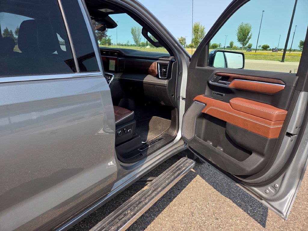 Used 2025 GMC Sierra 1500 Denali Ultimate AWD/4WD image 23