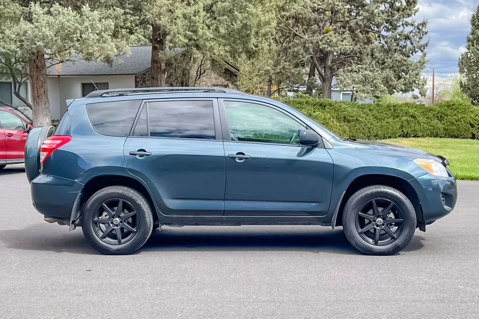 Used 2011 Toyota RAV4 4WD w/ Base L4 Extra Value Pkg image 3