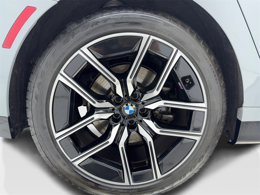 Used 2023 BMW 740i image 52