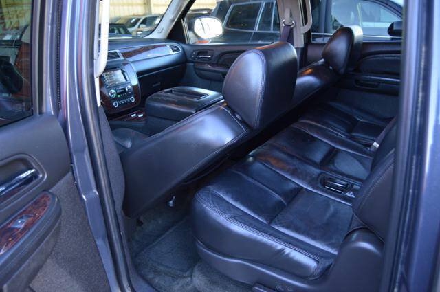 Used 2008 GMC Yukon XL Denali AWD/4WD image 45