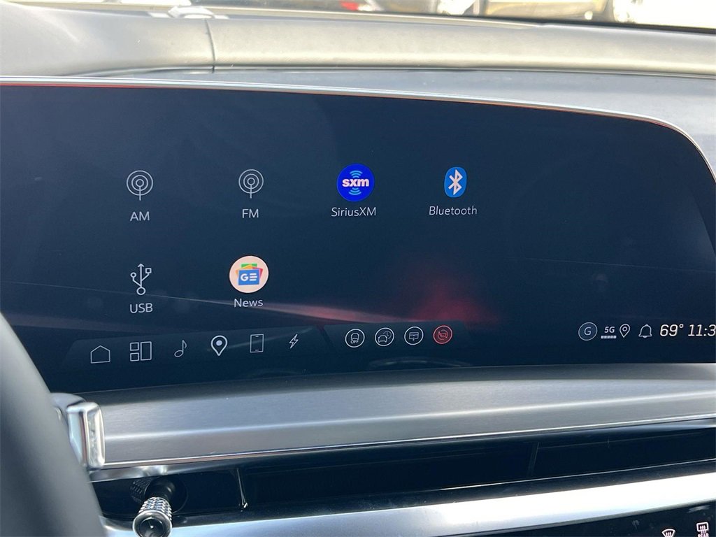 New 2026 Cadillac Lyriq V image 18