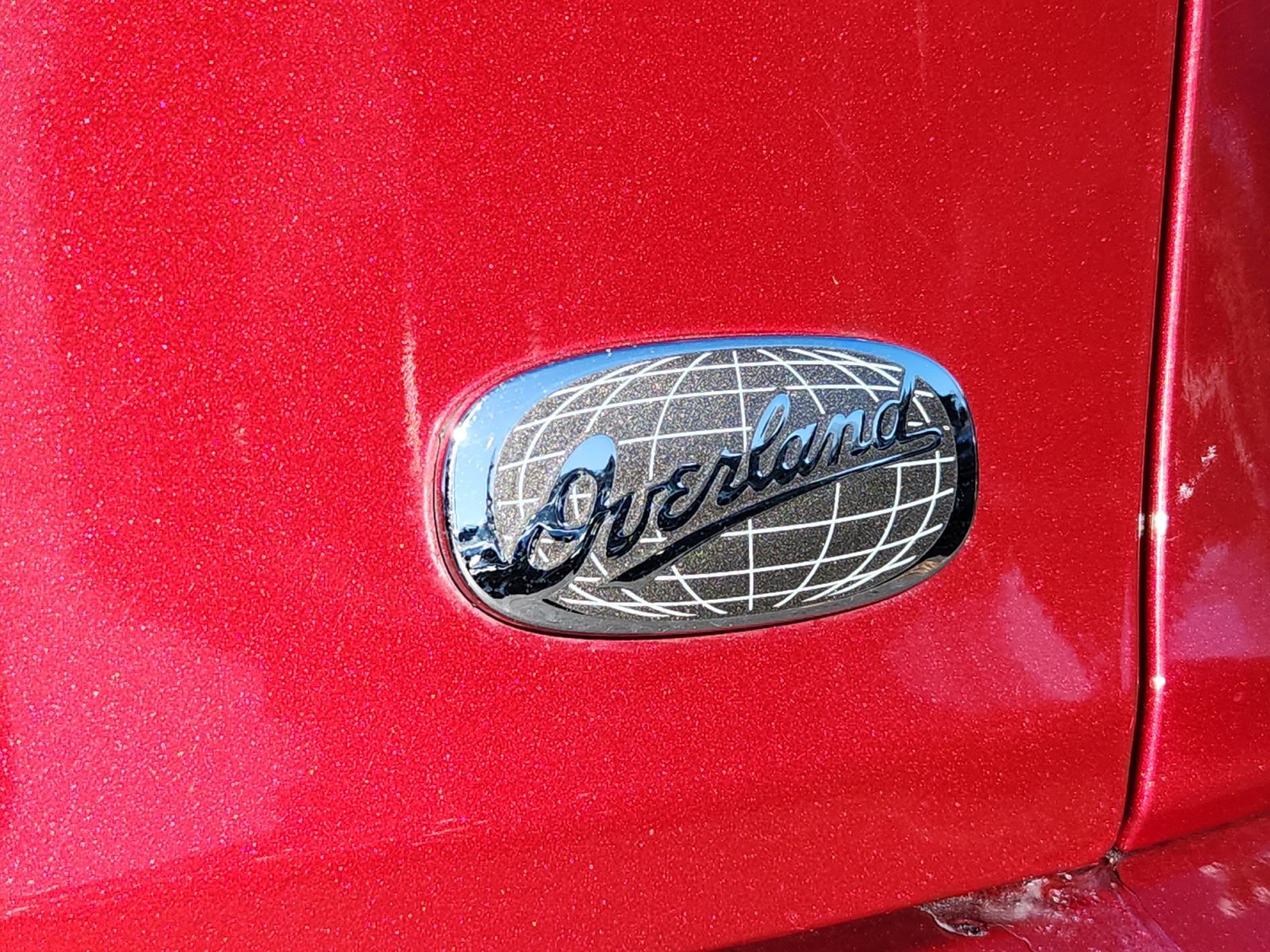 Used 2016 Jeep Cherokee Overland w/ Technology Group image 24